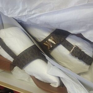 New Michael kors sandals